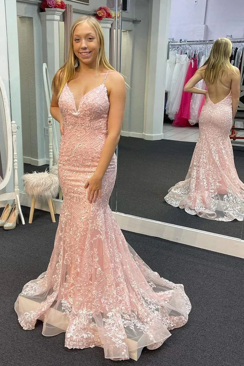 Vestido de fiesta largo con tirantes y encaje de trompeta